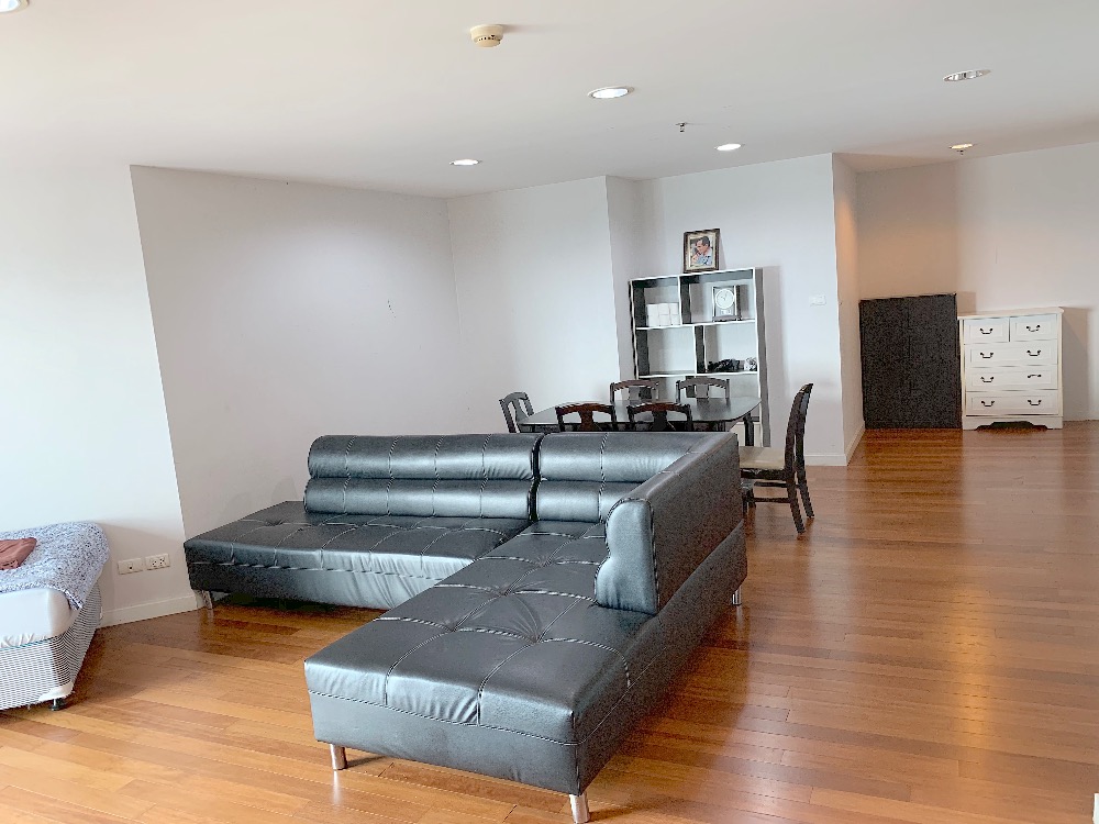 FOR RENT CONDO BELLE GRAND RAMA9 type 3 bed 2 bath 105.83sqm floor 33 at building D, plz contact to visit