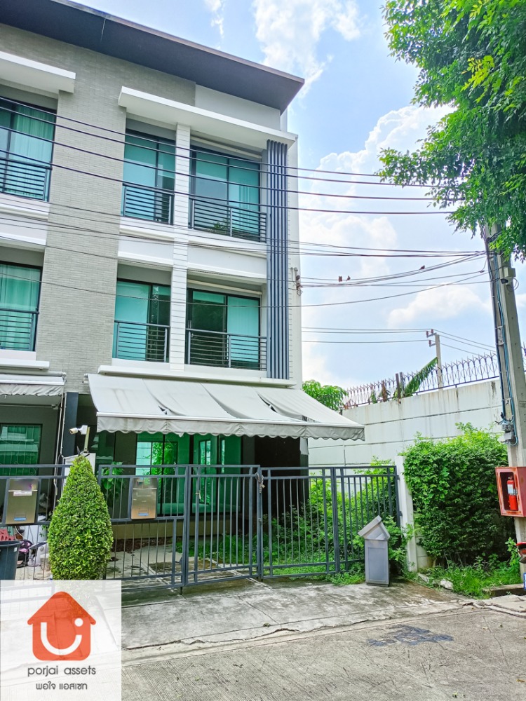 ✨Townhome for sale, corner house 🏘️ Baan Klang Muang Rama 9 - Ramkhamhaeng Townhome, 3 floors, 3 bedrooms 🛏️ Size 35.5 sq m. Soi Ramkhamhaeng 39 (Theplila), near the Orange Line. Ramkhamhaeng Station ✨Townhome for sale, corner house 🏘️ Baan Klang Muang Rama 9 - Ramkhamhaeng Townhome, 3 floors, 3 bedrooms 🛏️ Size 35.5 sq m. Soi Ramkhamhaeng 39 (Theplila), near the Orange Line. Ramkhamhaeng Station