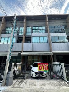 Selling the best price in the 3-story townhome project, Baan Klang Muang The Edition Rama 9 - Phatthanakan, beautiful house, very good condition, near Rama 9-Phatthanakan, only 10 minutes 🌳