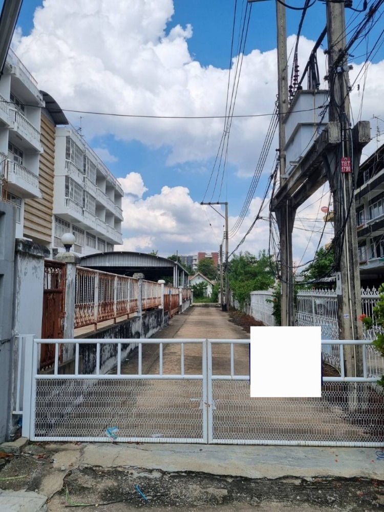 ขายที่ดินสวย 454 ตรว. พร้อมบ้าน 3 หลัง ใจกลางเมืองเดินทางสะดวก ใกล้ MRT บางขุนนนท์ – รูปที่ 2