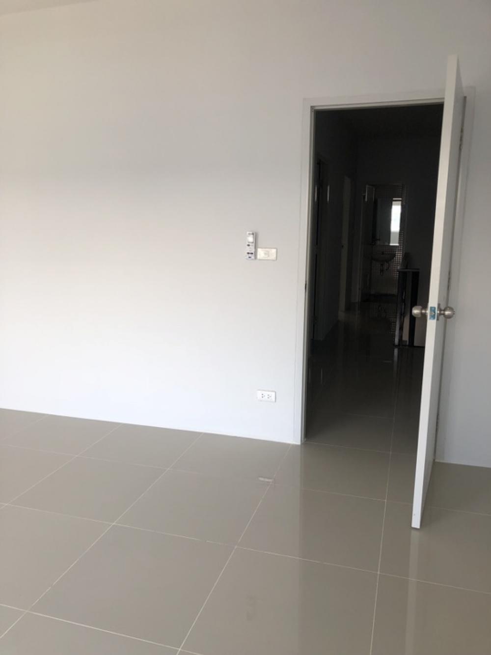 3 bedrooms, 2 bathrooms — Phanthai Norasing, Wisesuk Nakhon Village – รูปที่ 2