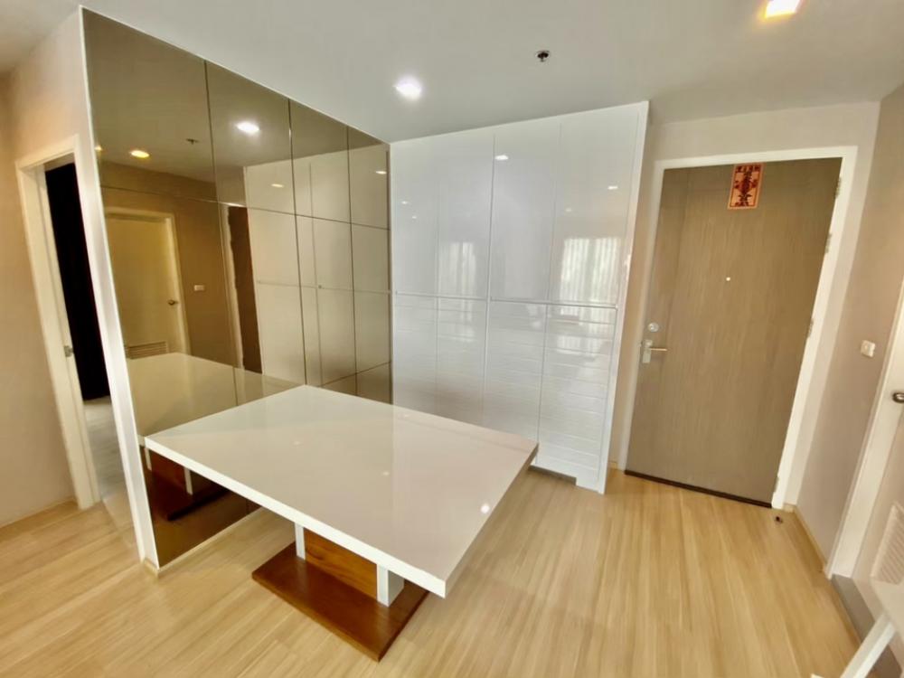 ❤️❤️❤️ ขาย คอนโดสวย คาซ่าคอนโด รัชดา-ราชพฤกษ์ ห้องใหม่เพิ่ง renovate - 2 ห้องนอน, 1 ห้องน้ำ (55 ตร.ม)- ชั้น 12 ห้องมุม ทิศเหนือ/ตะวันออก (หันหน้าเข้า BTS) สนใจ line@900cqqhk /tel 0859114585 ❤️❤️ห้องสวยอยู่เองราคาลดจาก 5.6 ล้าน เหลือ 5.3 ล้าน – รูปที่ 3