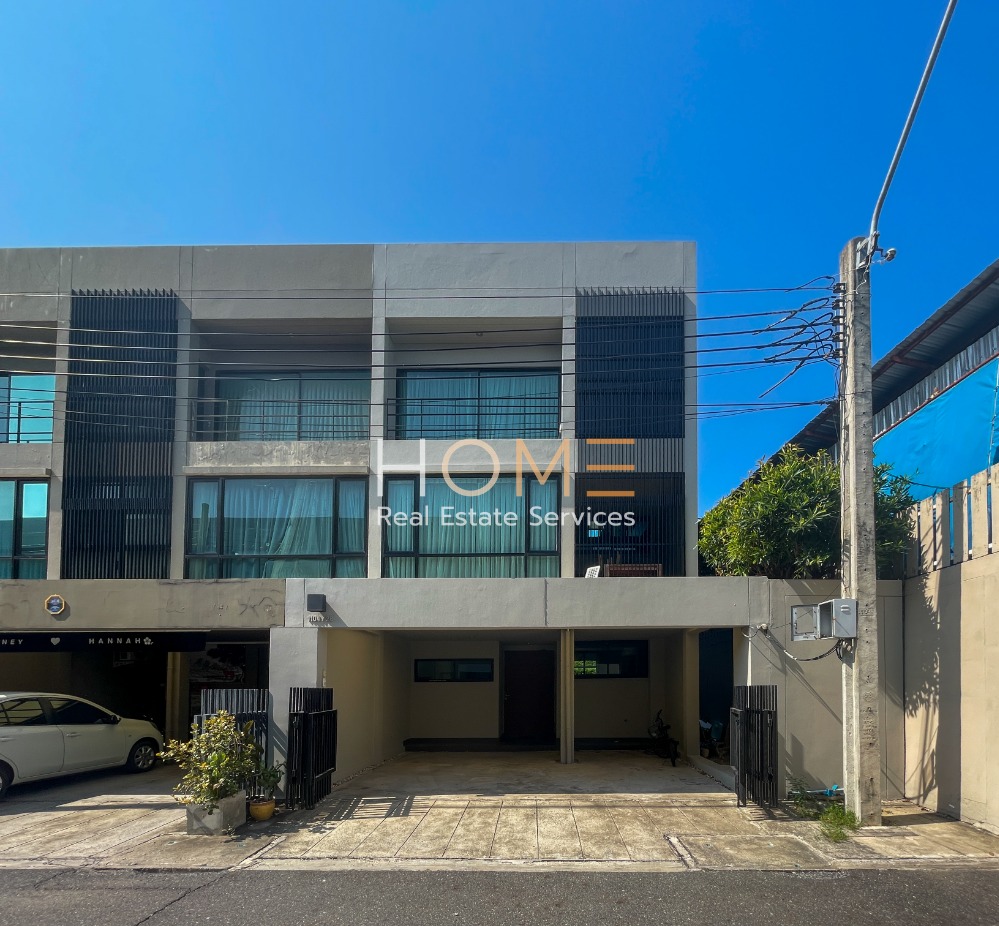 Townhome Noble Cube Pattanakarn / 4 bedrooms (FOR SALE), Noble Cube Pattanakarn / Townhome 4 Bedrooms (FOR SALE) PALM718