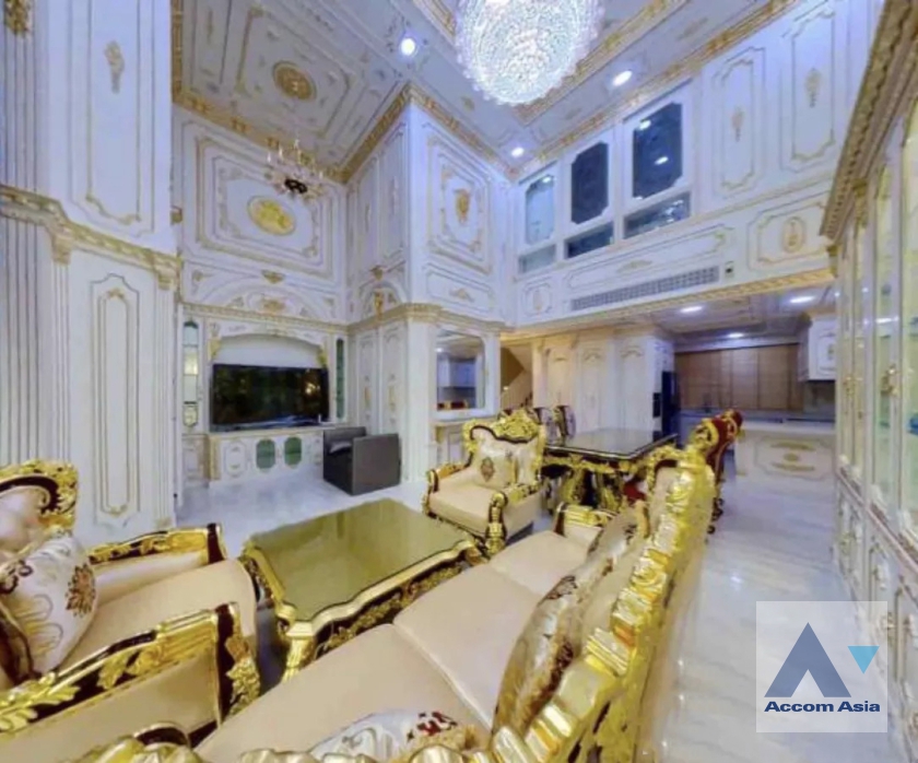 🔼AccomA 🔽 4 Beds House for Rent in Sukhumvit,European Classic-Style Luxury Home  BTS Phrom Phong at Quarter 39 – รูปที่ 4