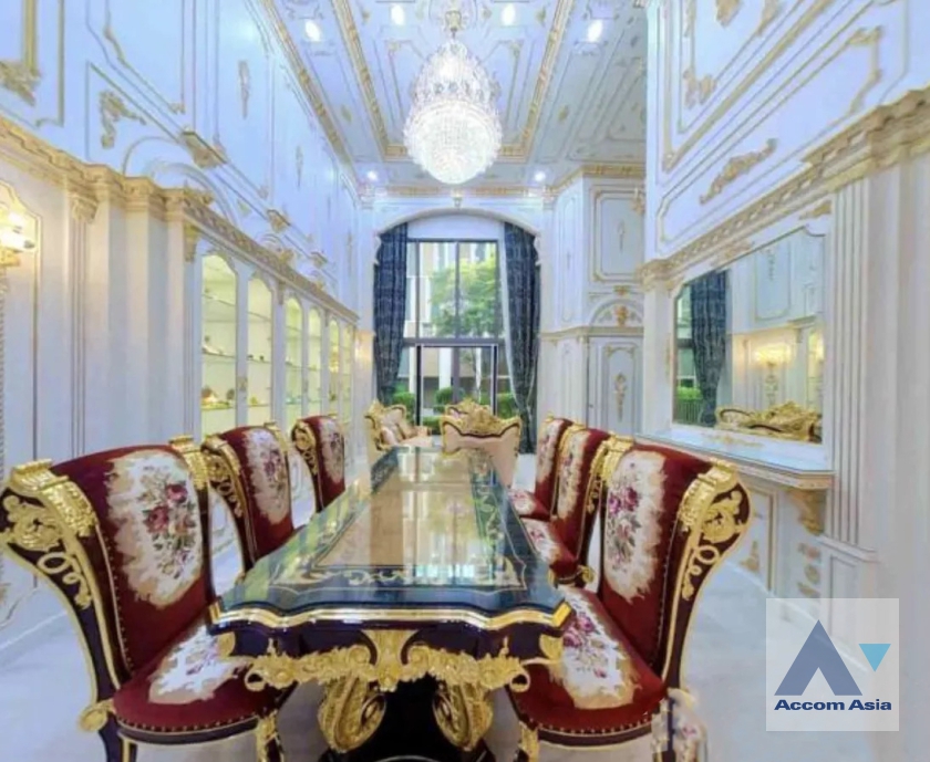 🔼AccomA 🔽 4 Beds House for Rent in Sukhumvit,European Classic-Style Luxury Home  BTS Phrom Phong at Quarter 39 – รูปที่ 3