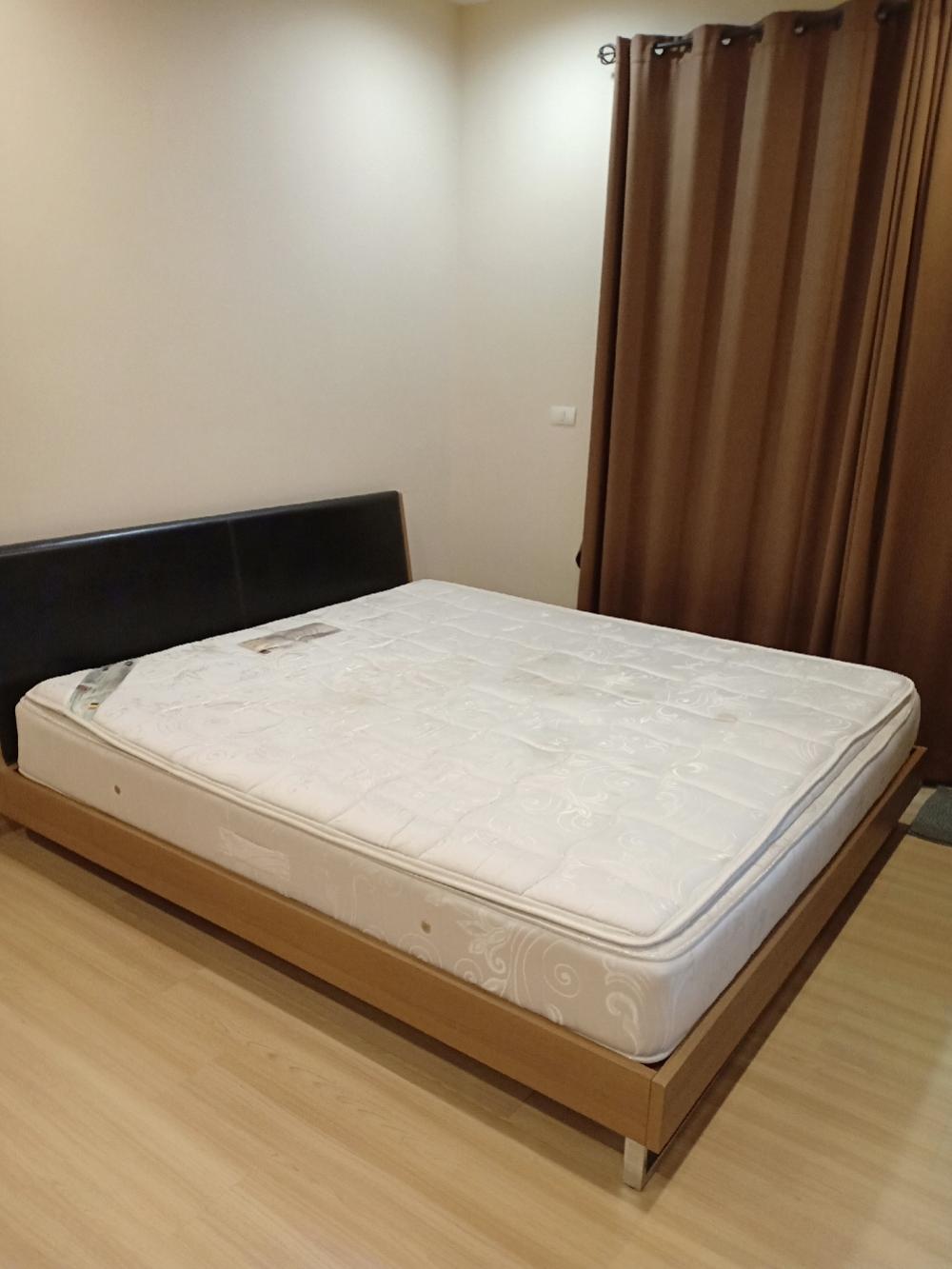 lighthouse Charoen Nakhon for sale/rent 34 sq m. 3.5 million baht/15000 baht. lighthouse Charoen Nakhon for sale/rent 34 sq m. 3.5 million baht/15000 baht.