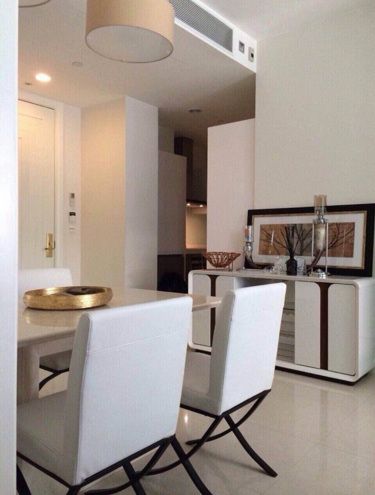 ♢ Good Decoration ♢ ชั้น 20+ ห้องมุม 74.00 ตร.ม. | 2 ห้องนอน ตกแต่งพร้อมเข้าอยู่ | คอนโดใกล้ BTS ราชดำริ 2 นาที, BTS ชิดลม 4 นาที – รูปที่ 2