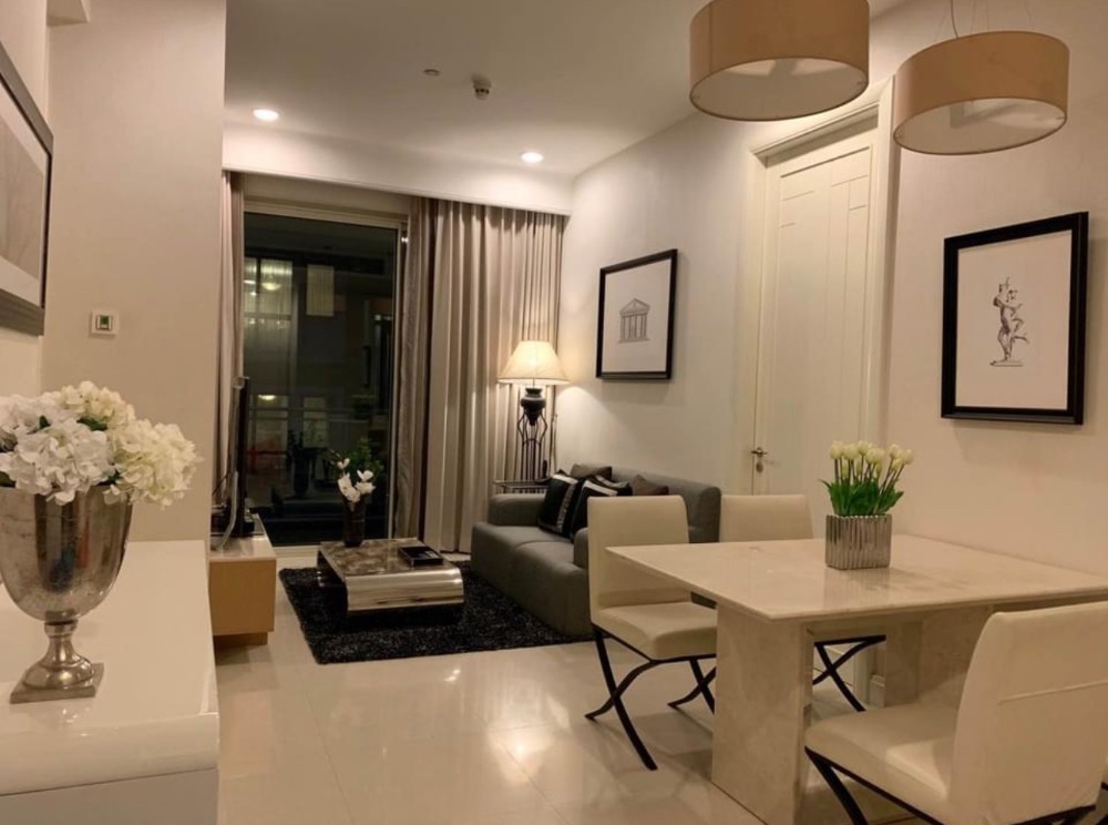 ♢ Good Decoration ♢ ชั้น 20+ ห้องมุม 74.00 ตร.ม. | 2 ห้องนอน ตกแต่งพร้อมเข้าอยู่ | คอนโดใกล้ BTS ราชดำริ 2 นาที, BTS ชิดลม 4 นาที