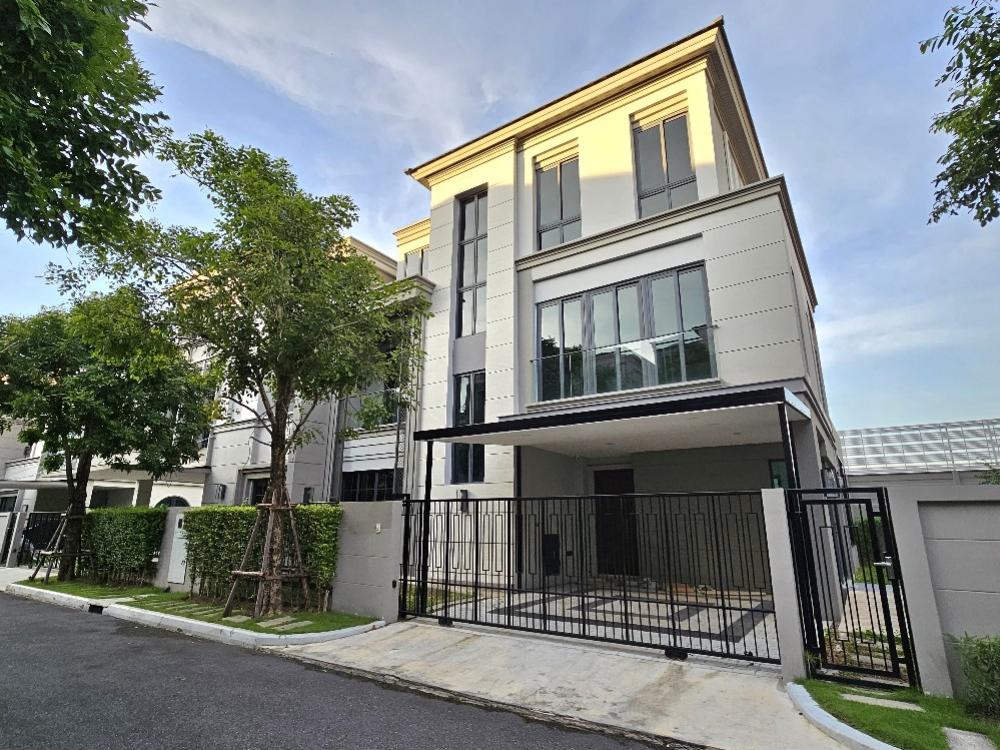 🎉Selling a luxury 3-storey house, THE SONNE Srinakarin – Bangna project (The Sonne Srinakarin – Bangna), fully furnished, built-in, ready to move in, Soi Ton, no electric poles, south facing. 🎉Selling a luxury 3-storey house, THE SONNE Srinakarin – Bangna project (The Sonne Srinakarin – Bangna), fully furnished, built-in, ready to move in, Soi Ton, no electric poles, south facing.