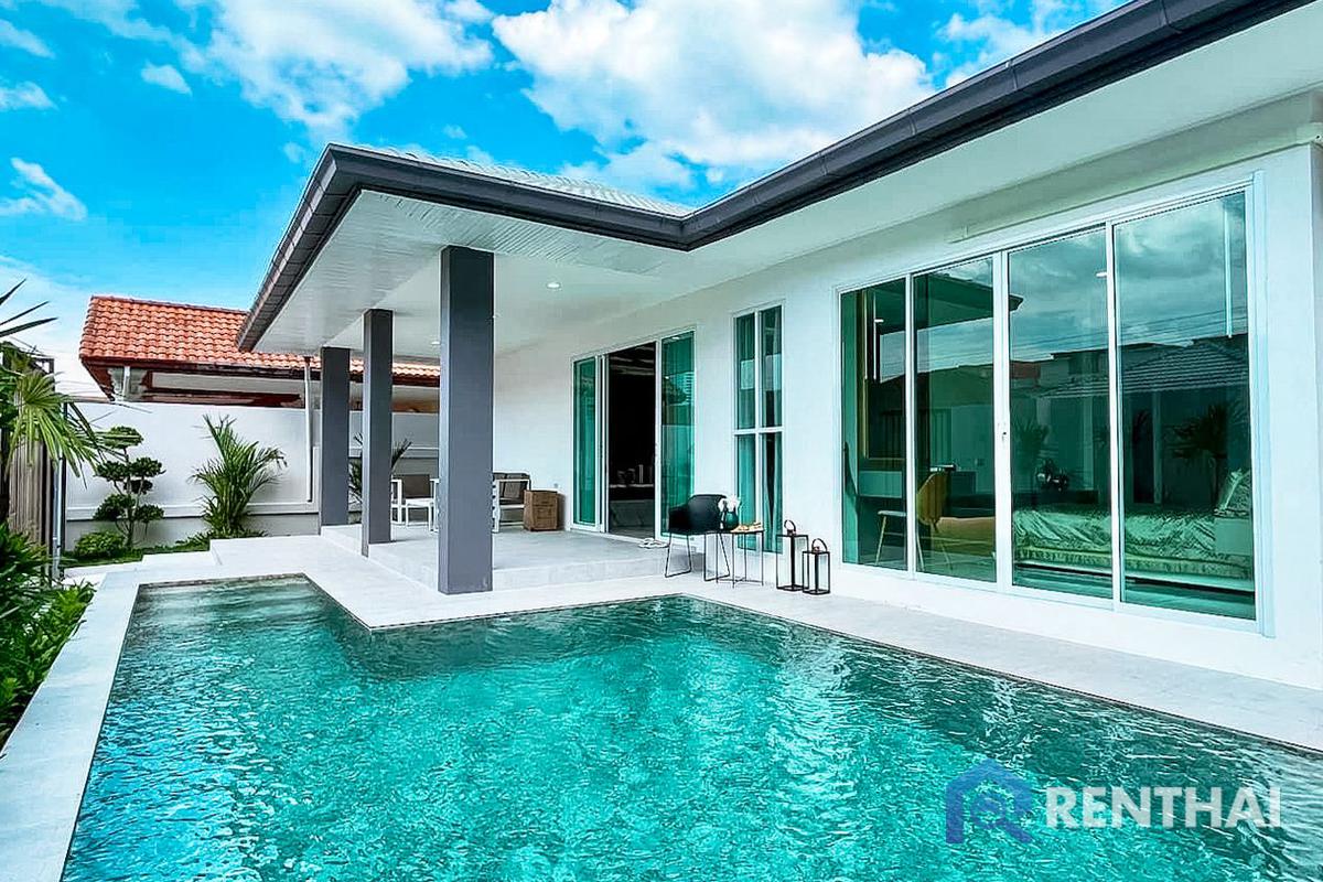 Beautiful Pool Villa for Sale 5-10 minutes drive away from the Jomtien Beach! Beautiful Pool Villa for Sale 5-10 minutes drive away from the Jomtien Beach!