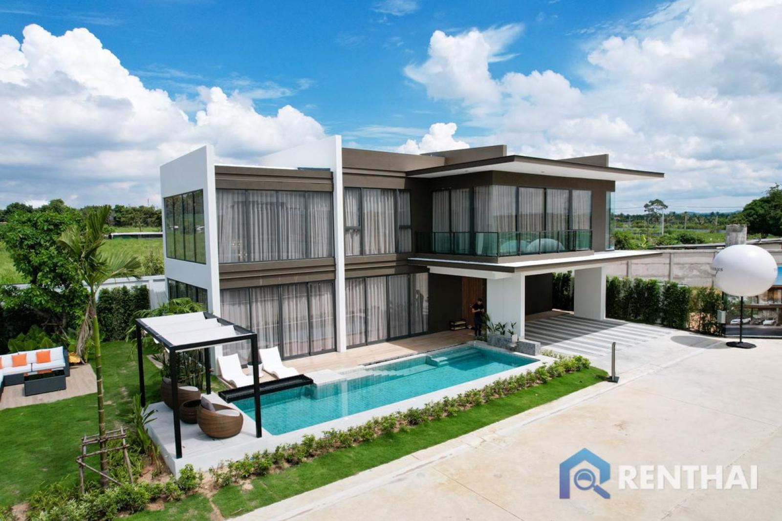 Live the Dream! Modern Pool Villa in Pattaya with mountain view! Live the Dream! Modern Pool Villa in Pattaya with mountain view!