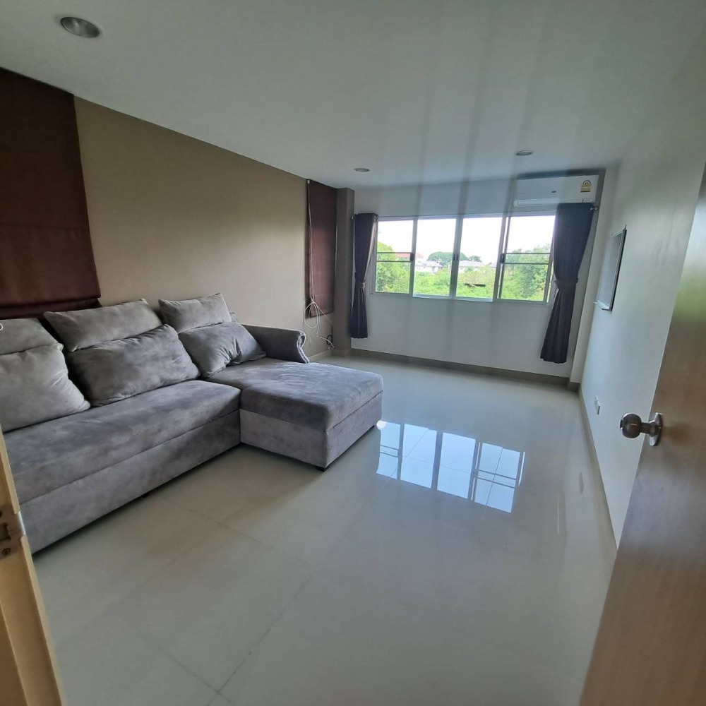 ให้เช่า ทาวน์โฮม 3 ชั้น เลี้ยงสัตว์ได้  ขนาด 20 ตรว. พื้นที่ใช้สอย 150 ตร.ม. จอดรถได้ 1 คันอยู่ประชาอุทิศ 54 ทุ่งครุ  ซอยตรงข้ามตลาด61 – รูปที่ 2