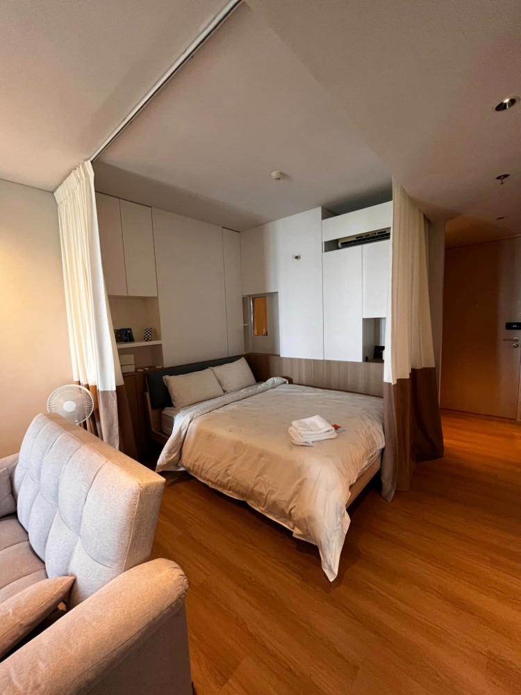 Luxury condo for rent in Ari area, Siamese Ratchakru, 34 sq m., 25th floor, very beautiful view.