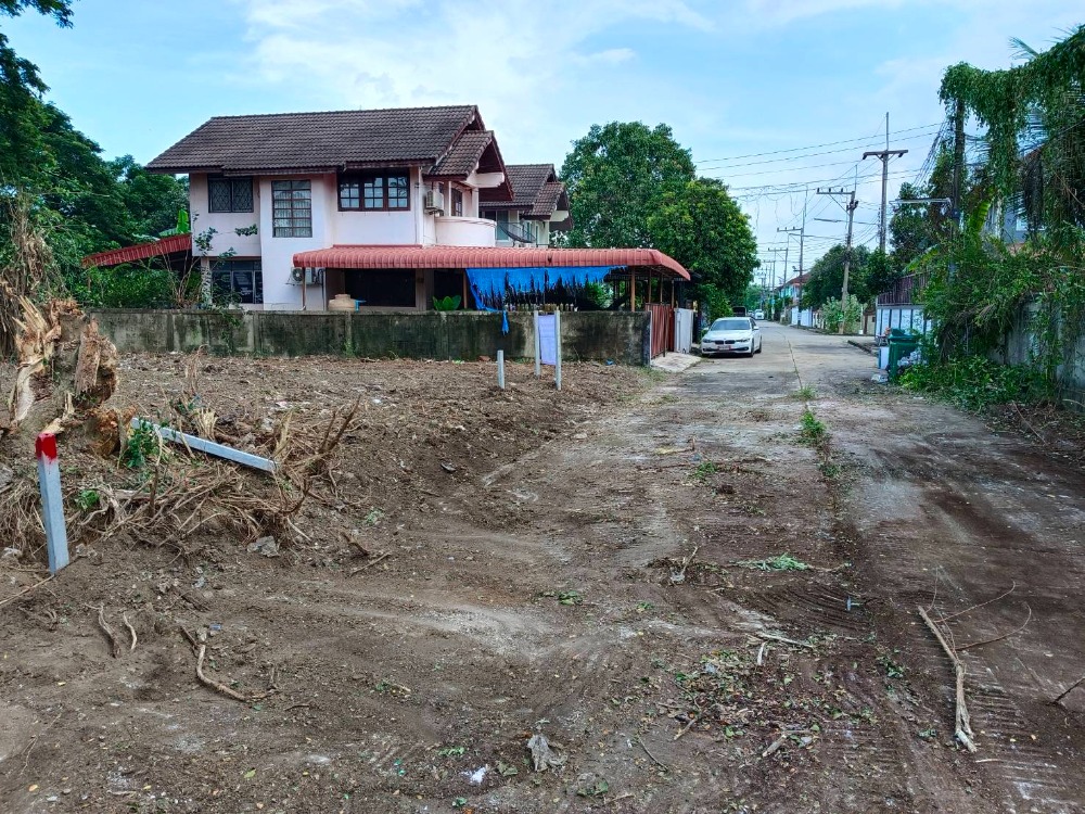 ขายที่ดิน94 ตร.วา อยู่ในซอยหมู่บ้านอธิเชษฐธานี ใกล้มหาลัยปทุมธานี ติดถนนซอย ขายต่ำกว่าราคาประเมิน ถนนปทุมธานี-บางปะหัน เชียงรากใหญ่ สามโคก ปทุมธานี 15,000/ตร.วา กู้ได้ – รูปที่ 3