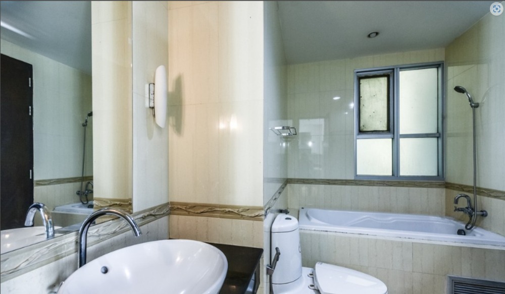 Address Siam 58 sq.m. Sell & Rent Eng 中 日 Please add LINE ID @806qphgn o8415o5483