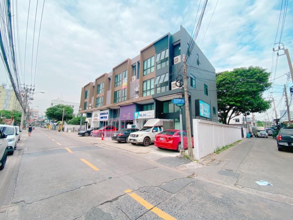 Reduced again, huge loss, remaining 12.9 million, selling below the project opening price!!! Home office on the road, huge discount from 15.5 million baht, 5 minutes to MRT Ratchada – รูปที่ 3