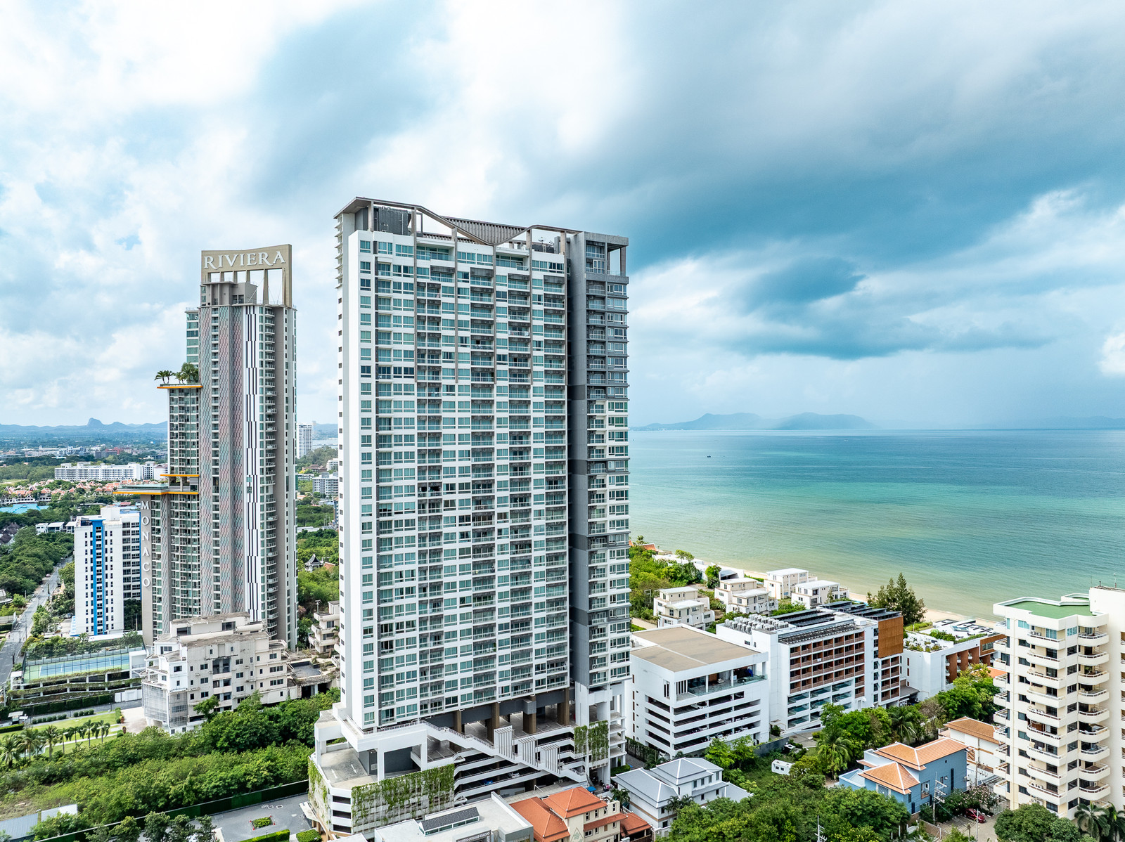 1 BEDROOM MID FLOOR UNDER MARKET PRICE- COMPANY NAME 1 BEDROOM MID FLOOR UNDER MARKET PRICE- COMPANY NAME