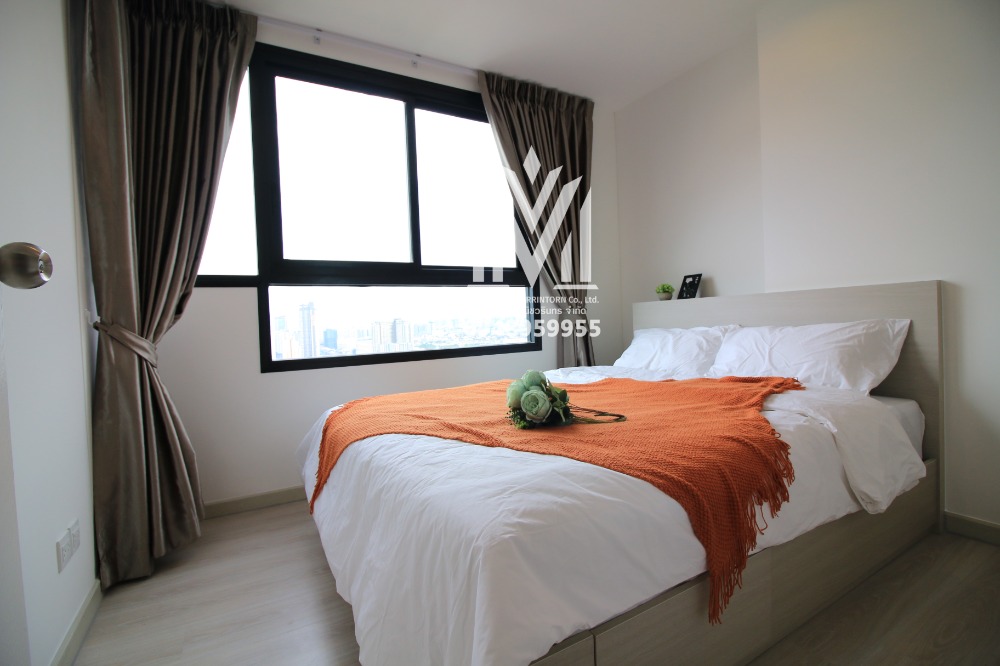 Condo for rent Skyline Rattanathibet, new room next to #Rattanathibet Road. Only 200 meters from Nonthaburi Intersection Station 1, only 8000 baht/(no pets allowed)