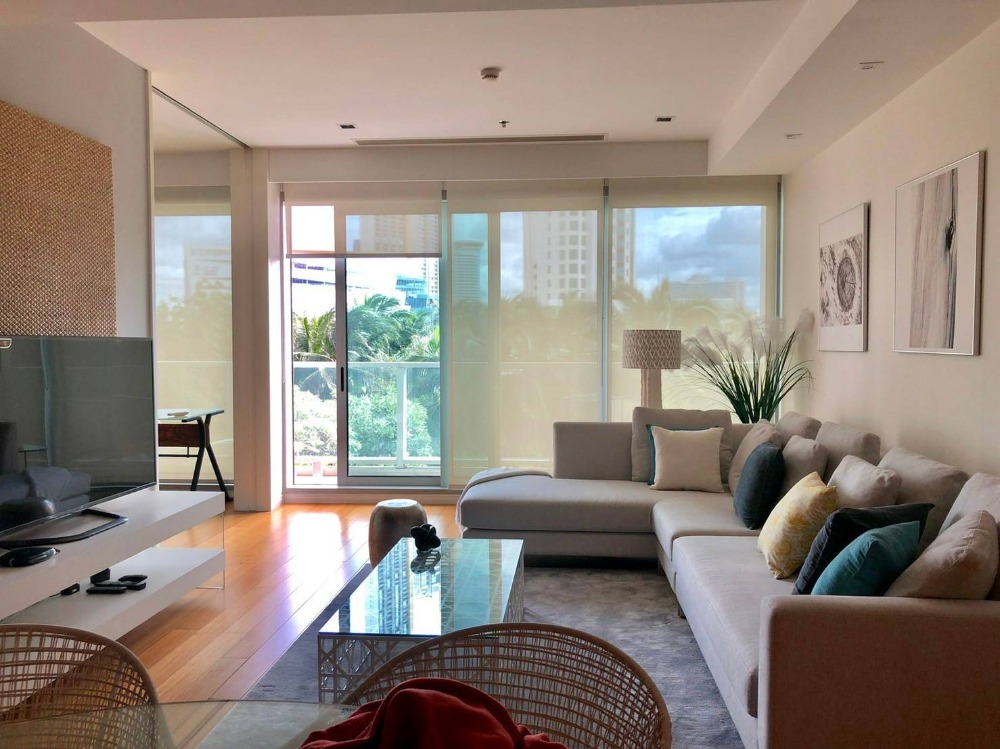 ♦ Nice Decoration ♦ ชั้น 05+ 132.22 ตร.ม. | 3 ห้องนอน ตกแต่งครบ | คอนโดใกล้ ไอคอนสยาม 3นาที, BTS สะพานตากสิน 3 นาที ♦ Nice Decoration ♦ ชั้น 05+ 132.22 ตร.ม. | 3 ห้องนอน ตกแต่งครบ | คอนโดใกล้ ไอคอนสยาม 3นาที, BTS สะพานตากสิน 3 นาที