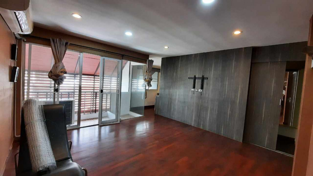 ให้เช่า ทาวน์โฮม 4 ชั้น ใจกลางถนนพัฒนาการ บนเนื้อที่ 31.5 ตร.ว. พื้นที่ใช้สอยกว่า 300 ตร.ม. 5 ห้องนอน 4 ห้องน้ำ พร้อมอยู่ – รูปที่ 2