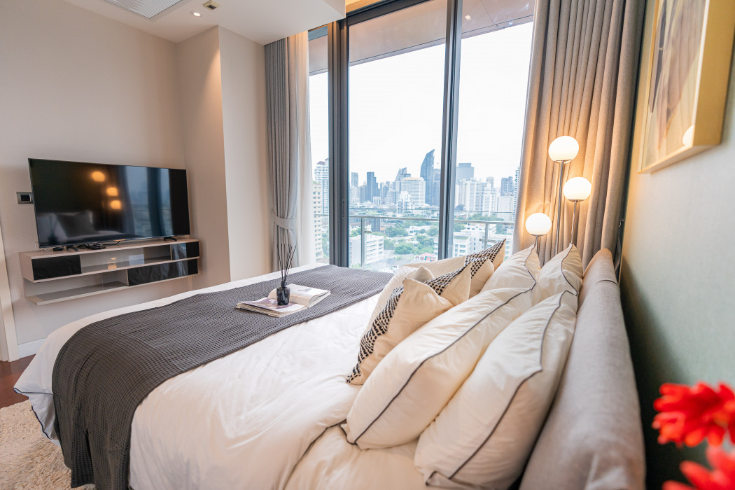 Condo for rent, 2 bedrooms, modern design at KHUN by YOO Thonglor, 83 sq m., 14th floor.