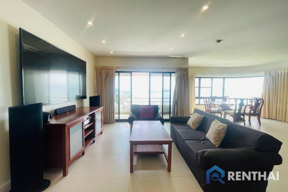 Beachfront Living in Pattaya:  Ocean Marina - San Marino