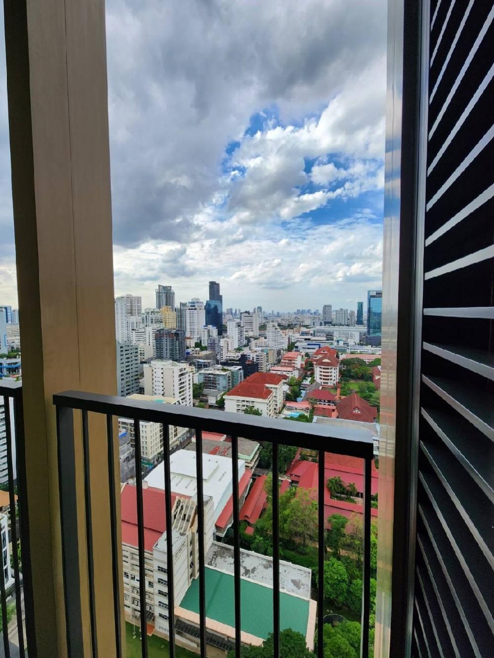 Noble BE19 (Nobel B 19) (rental) near the BTS Asoke and BTS NANA station, just 5 minutes from MRT with complete facilities. Noble BE19 (Nobel B 19) (rental) near the BTS Asoke and BTS NANA station, just 5 minutes from MRT with complete facilities.