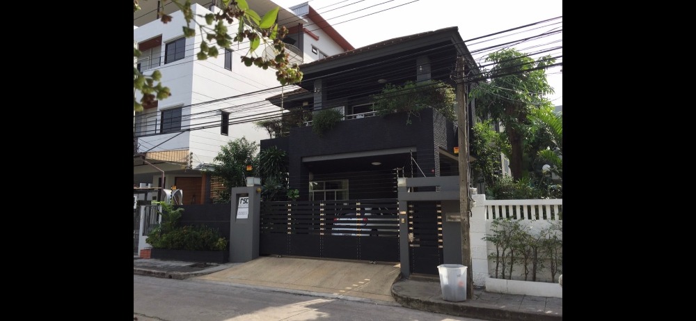 ให้เช่าบ้านเดี่ยวพัฒนาการตกแต่งสวยแอร์เฟอร์ครบมี5นอน5น้ำ1ห้องแม่บ้านราคาเช่าเดือนละ60,000บาท