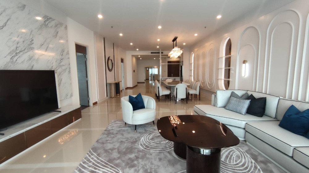 ♢ High floor ♢ ชั้น 40+ 355 ตร.ม. | 4 ห้องนอน วิวแม่น้ำ | ใกล้ int-intersect 3 นาที, เซ็นทรัล พระราม 3 6 นาที, เทอร์มินอล21 พระราม 3 10 นาที