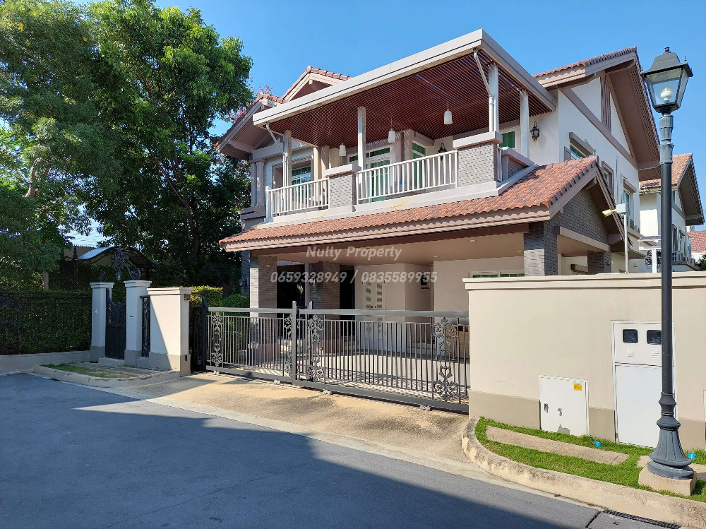 For sale Nantawan Bangna Km.7, corner plot, including furniture and electrical appliances.