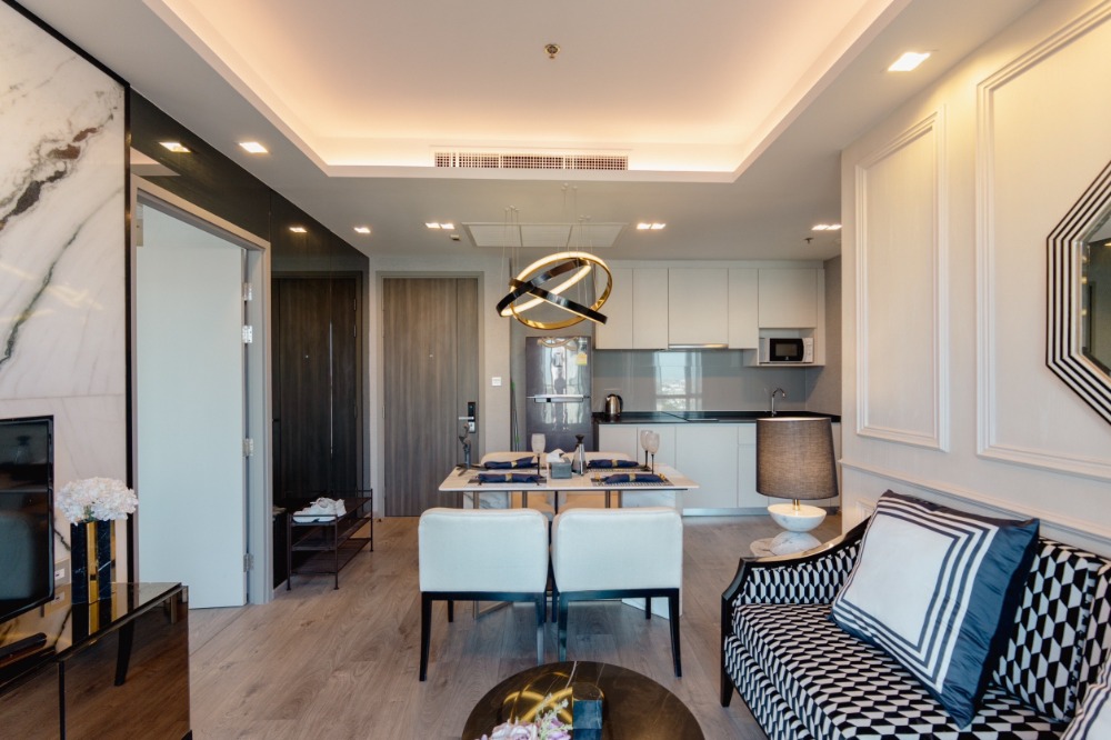 [For rent] 📍Whizdom Avenue Ratchada-Lat Phrao, corner room, fully furnished. Ready to move in