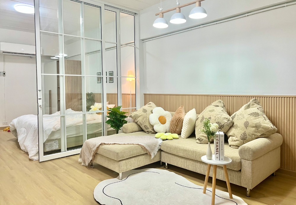 ห้องพร้อมอยู่ แต่งสไตล์มินิมอล วัสดุคุณภาพ SCG/Cotto ทั้งห้อง Room for sale! Fully furnished. the best location in Yeak Lam sali 5 mins to MRT!