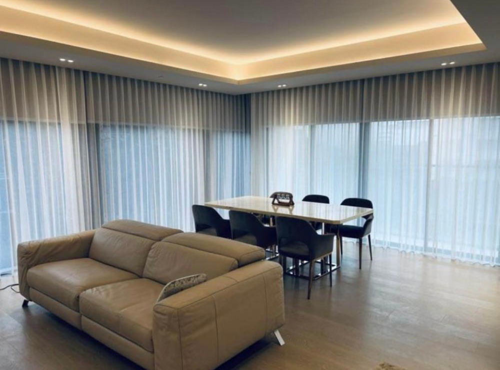 ● Good location ● 01+ Floor 107 sq.m. | 2 Beds Fully Furnished | Condo near The Mercury Ville 1 min., BTS Chidlom 2 mins. ● Good location ● 01+ Floor 107 sq.m. | 2 Beds Fully Furnished | Condo near The Mercury Ville 1 min., BTS Chidlom 2 mins.
