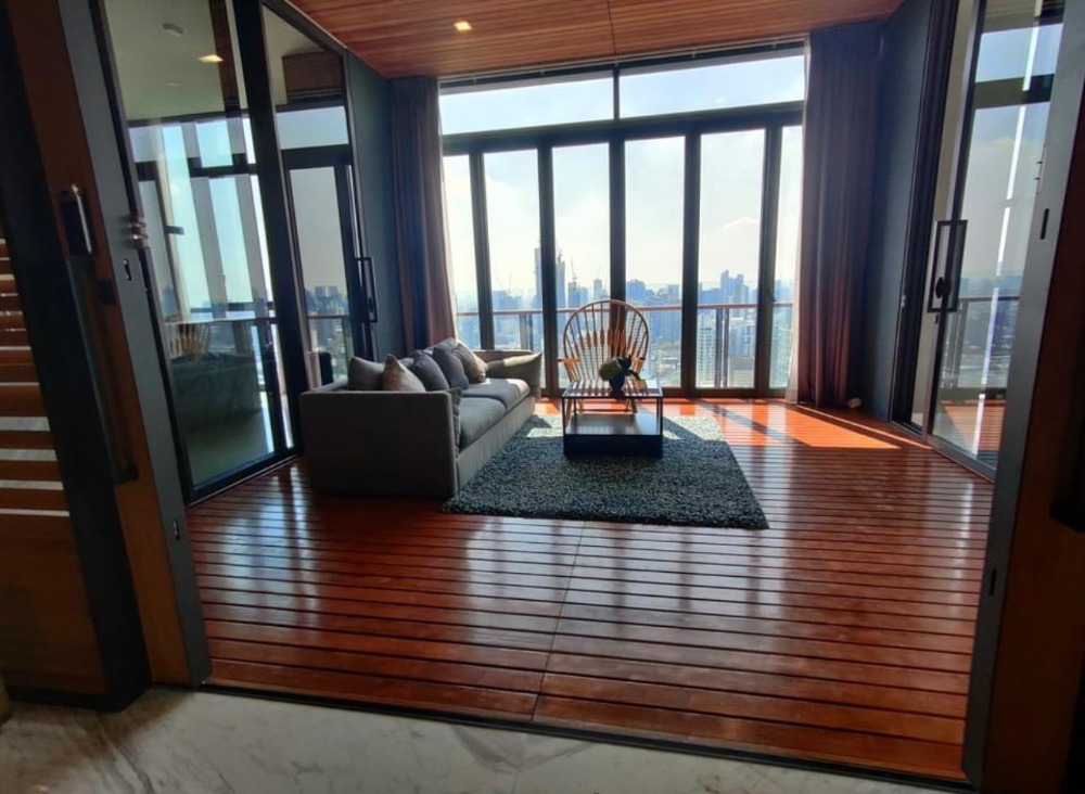 • High Floor • ชั้น 30+ | 252 ตร.ม. 3 ห้องนอน | คอนโดใกล้ เจ อเวนิว ทองหล่อ 2 นาที, BTS ทองหล่อ 5 นาที, ดองกิ มอลล์ 7 นาที