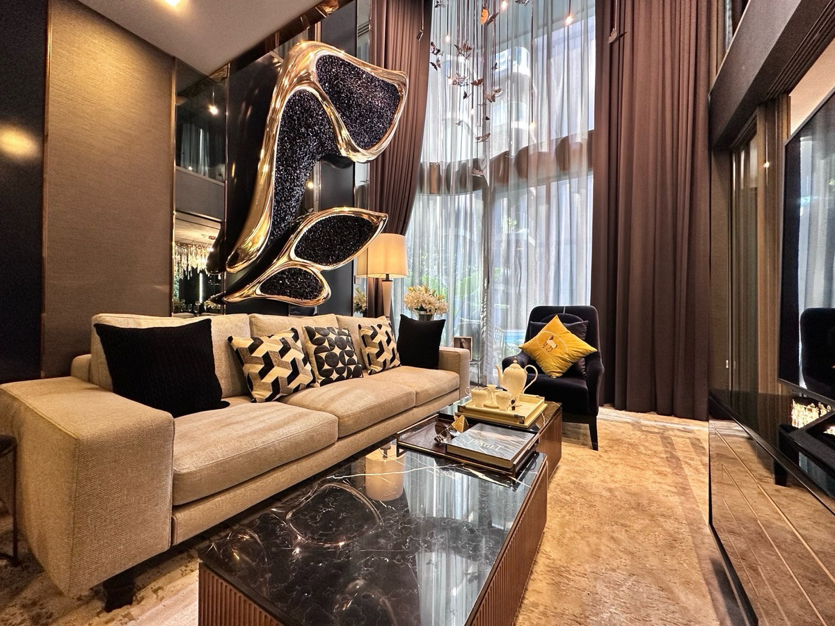 Luxury Duplex Pool Access | 3 Bedroom 140 sq.m | Sukhumvit Condo for Rent | 082-4499822 