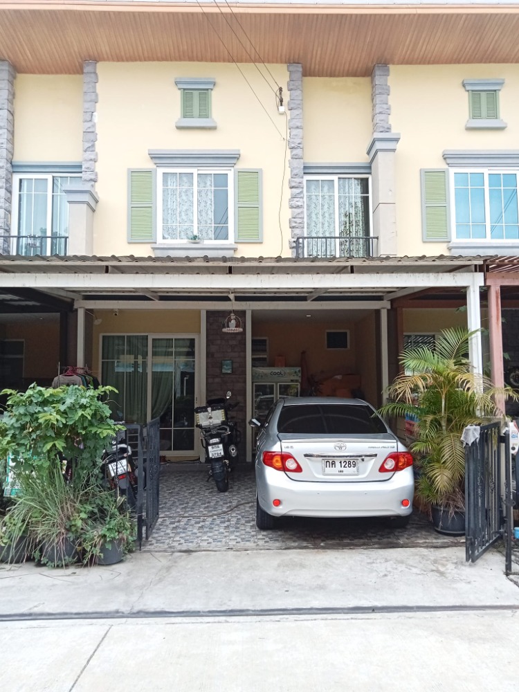 P-2430 Urgent sale and rental! Golden Town 2 On Nut-Pattanakarn, beautiful house, large common area.