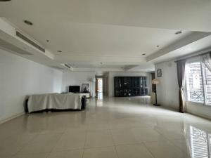 182sqm Spacious Beautiful 3 Bedrooms for Sale at La Vie En Rose