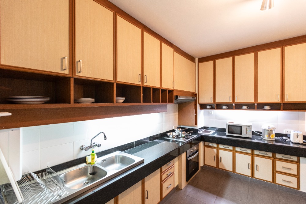 Apartment 2 Bedrooms ner BTS Ploenchit