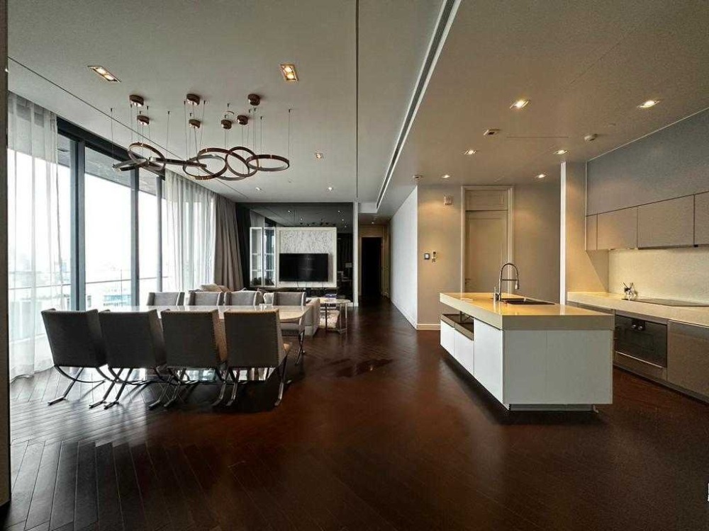 188sqm Modern Luxury 3 bedrooms for Sale at Marque Sukhumvit 39 – รูปที่ 2