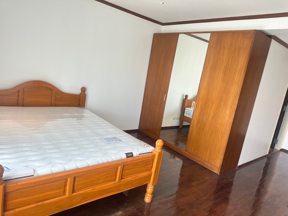 198sqm Spacious Peaceful 3 bedrooms Condo for Sale at Silver Heritage – รูปที่ 4