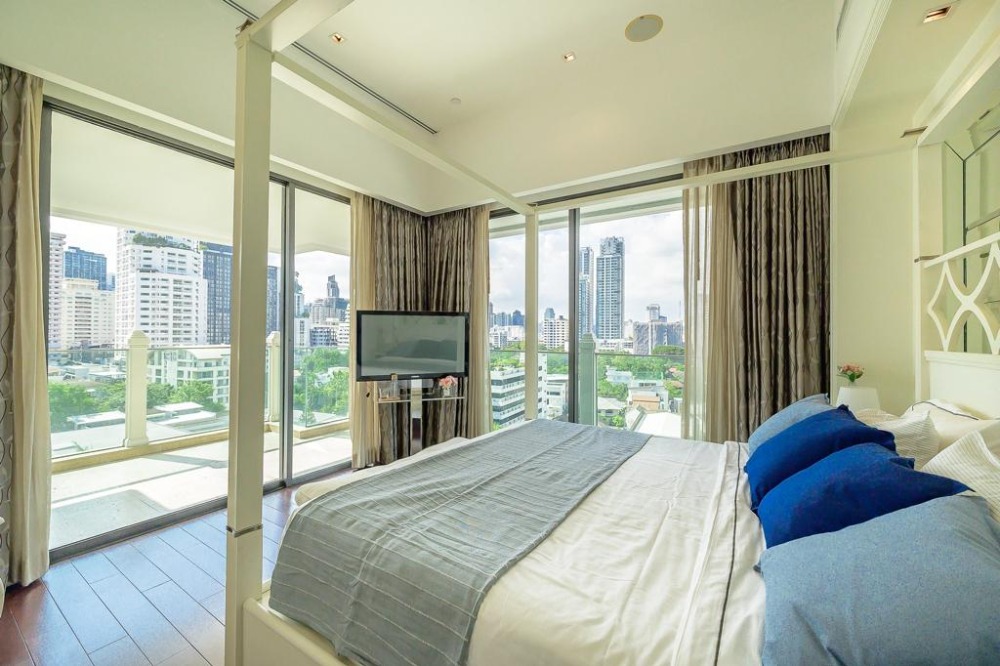237sqm Elegant Spacious 2 bedrooms Condo for rent at Le Raffine Sukhumvit 39