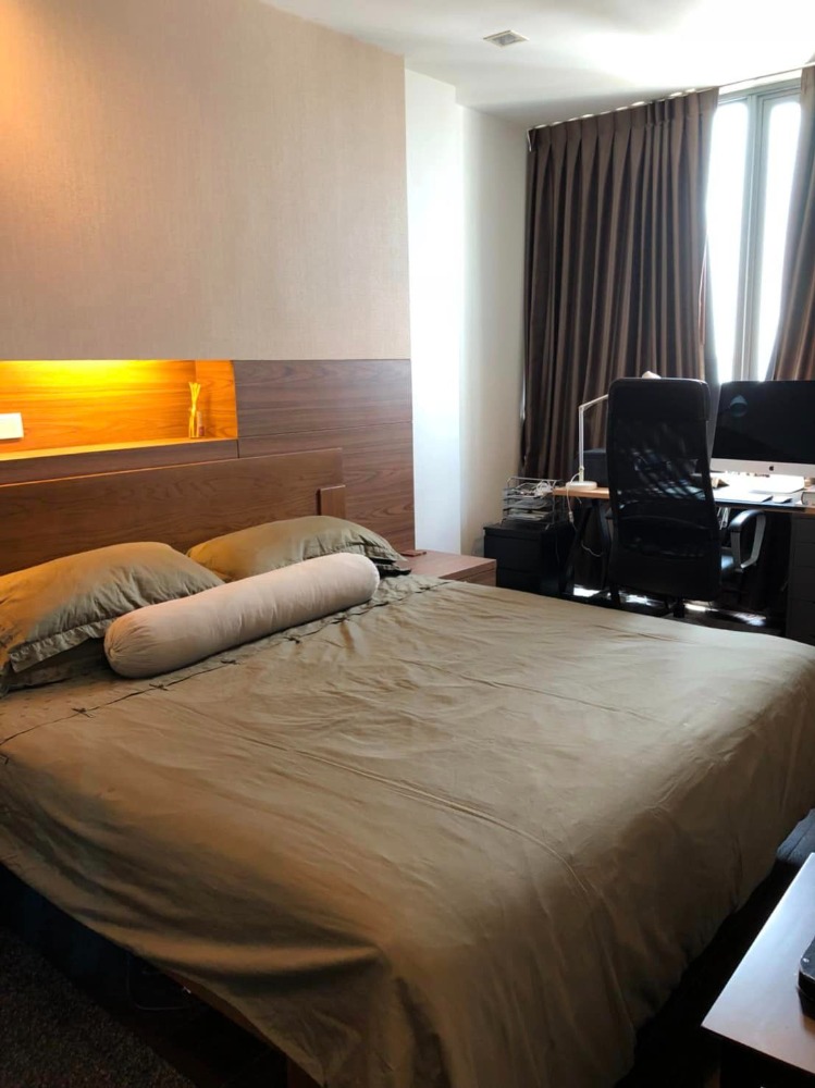Condo for rent Ideo Q Phayathai, 2 bedrooms, 2 bathrooms, high floor, next to BTS Phaya Thai. Condo for rent Ideo Q Phayathai, 2 bedrooms, 2 bathrooms, high floor, next to BTS Phaya Thai.