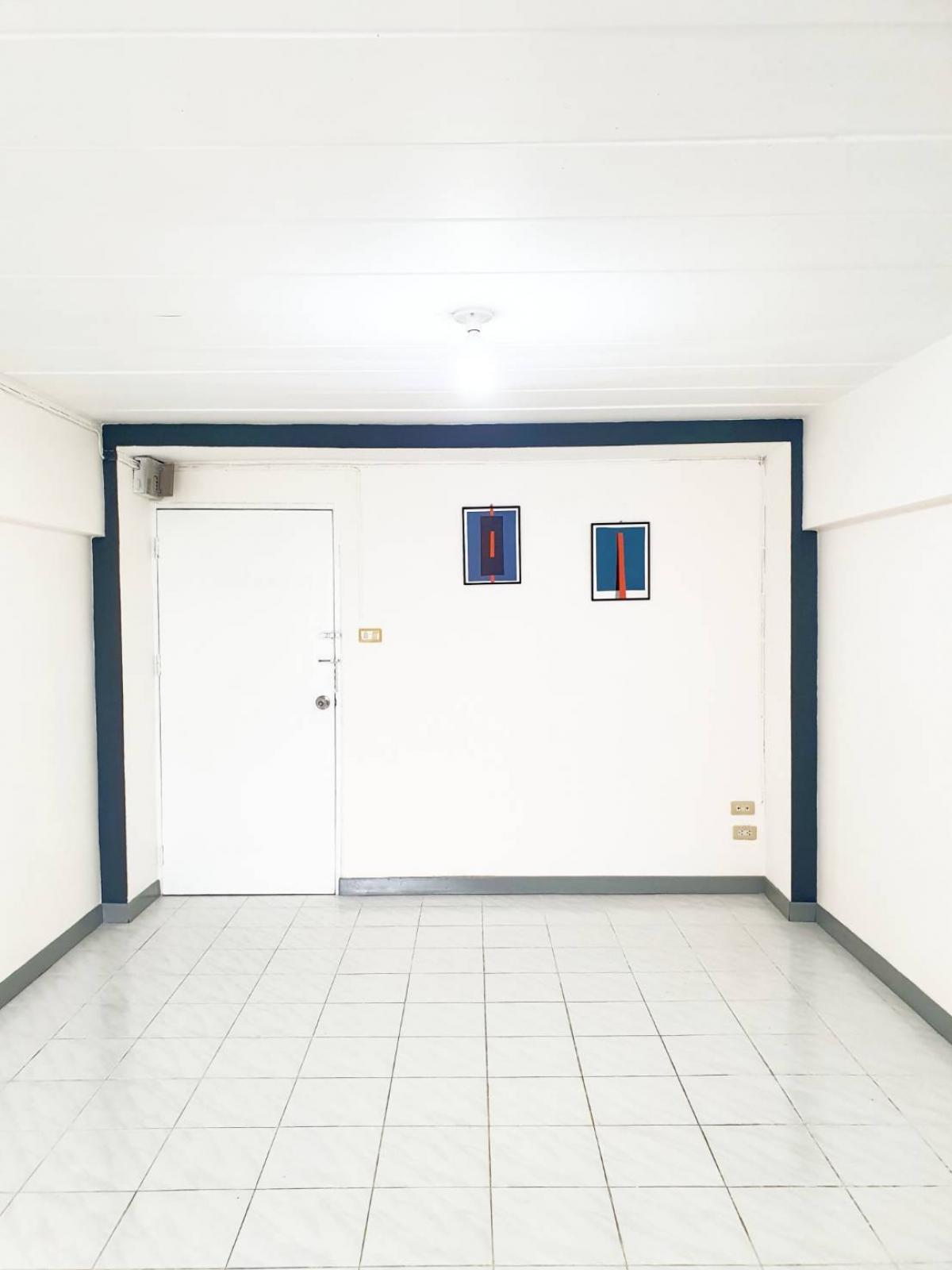 Urgent sale: Regent Condo, Phatthanakan, On Nut 17, Soi 18 (price negotiable)