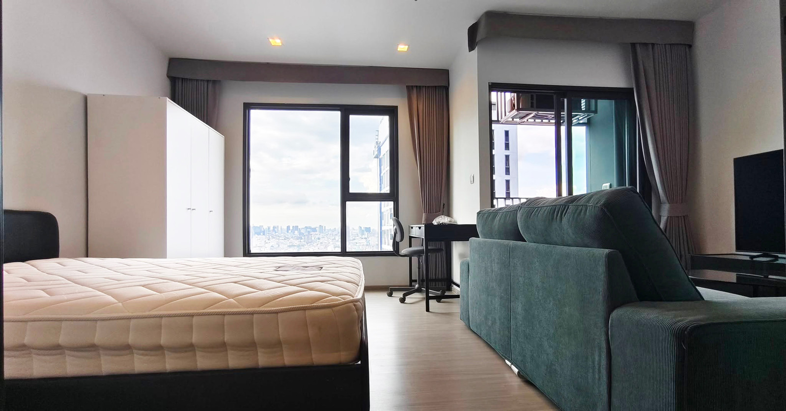 (6 Month - 1Year) LIFE ASOKE RAMA9 (Size 28 sq.m.) Condo for Rent 🌸 Good view (6 Month - 1Year) LIFE ASOKE RAMA9 (Size 28 sq.m.) Condo for Rent 🌸 Good view