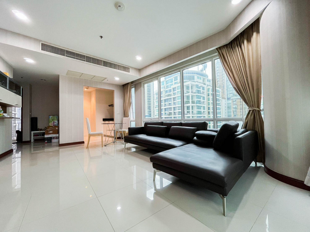 Condo for rent near BTS Ratchadamri, Baan Ratchaprasong Condominium, 87 sq m., 23rd floor, managed by Dusit Hotel. Condo for rent near BTS Ratchadamri, Baan Ratchaprasong Condominium, 87 sq m., 23rd floor, managed by Dusit Hotel.