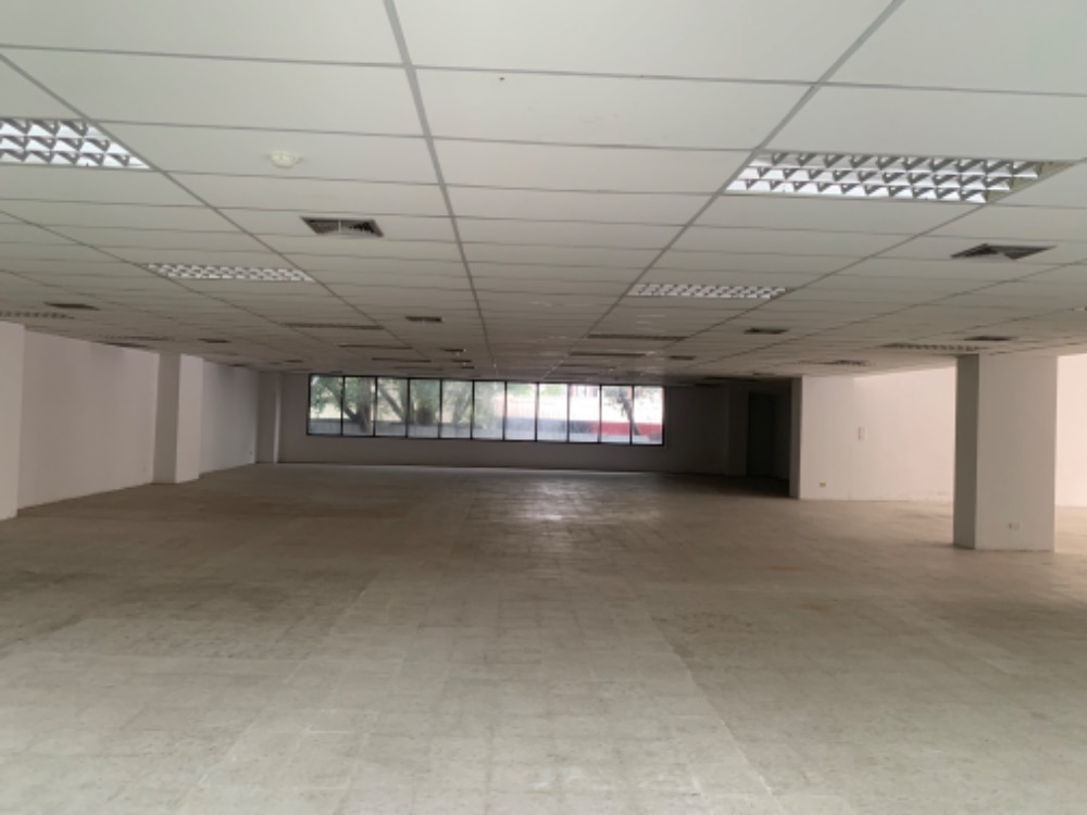 Space for rent with parking near the expressway – รูปที่ 3