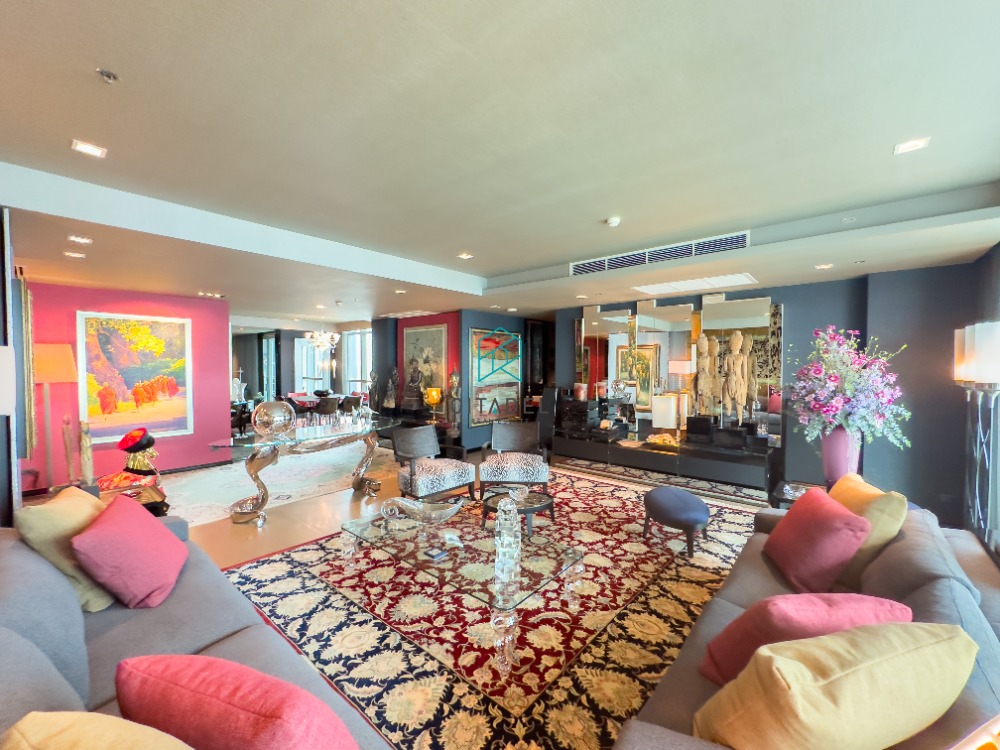 Deluxe High Floor 3 Beds Condo for Sale!
