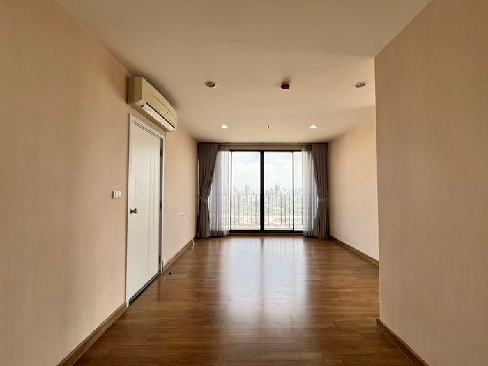 📢📢For Sale The Tree Interchange (2 Bed 58 ตร.ม/4.90 ล้าน) ชั้น 36 ติดเกตเวย์/ใกล้ MRT สนใจ Line ID: @atfirm 📢📢For Sale The Tree Interchange (2 Bed 58 ตร.ม/4.90 ล้าน) ชั้น 36 ติดเกตเวย์/ใกล้ MRT สนใจ Line ID: @atfirm