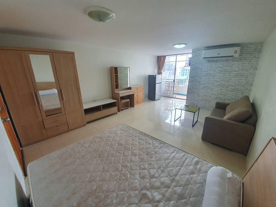 Condo for rent, Ratchada City 18, Ratchada Soi 18, near MRT Sutthisan, Muang Thai Building, Huai Khwang.