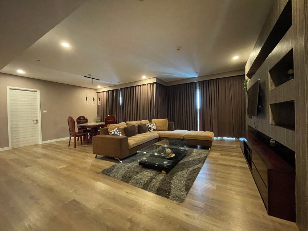SELL (34.9 MB) Negotiable 🦮🐈 3 Bed 153 Sqm @Fullerton